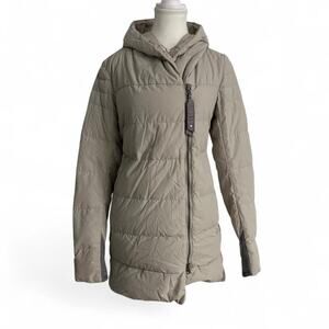 Lululemon Puffy Blanket Jacket Insulated + Full Zip Hoodie  Size 6 Womens Comfy